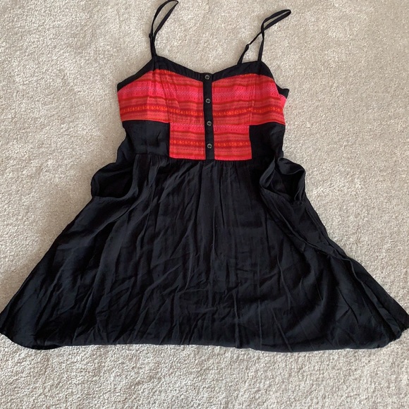 Express Dress - Picture 3 of 7